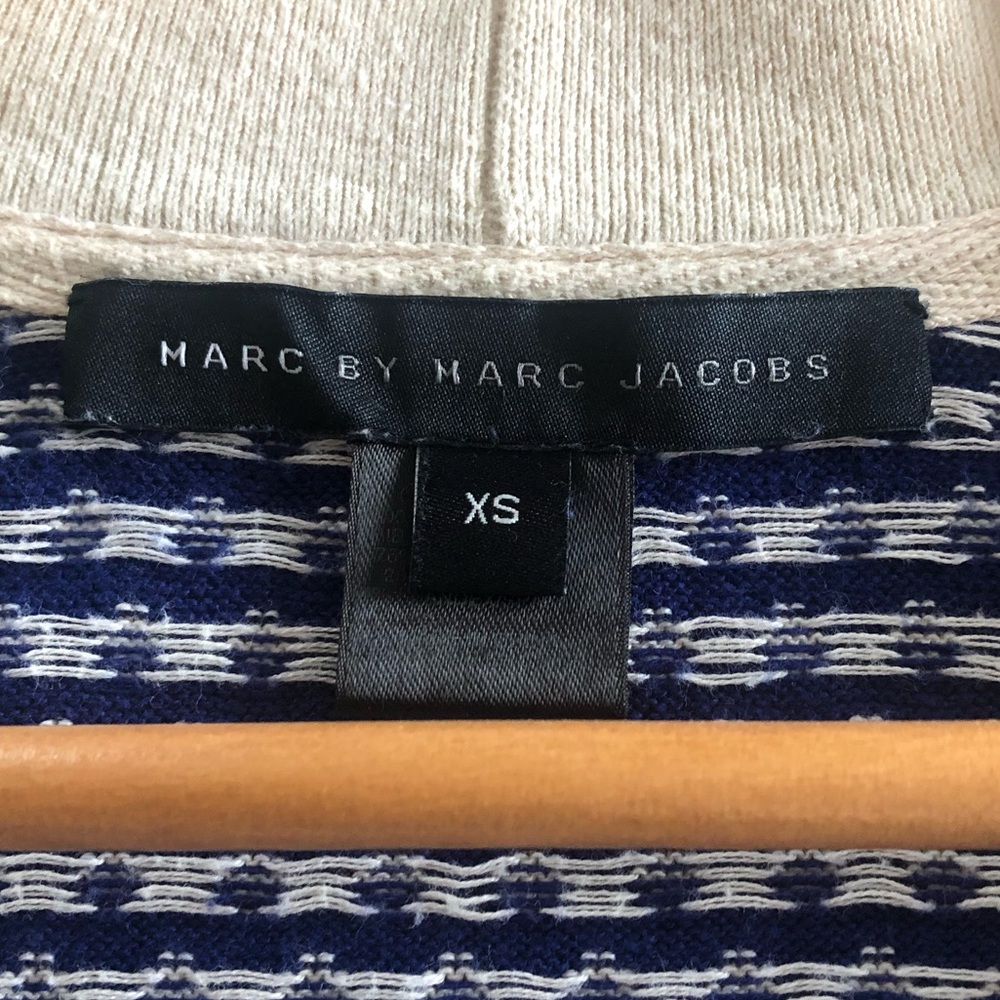 Cardigan - Picture 3 of 4